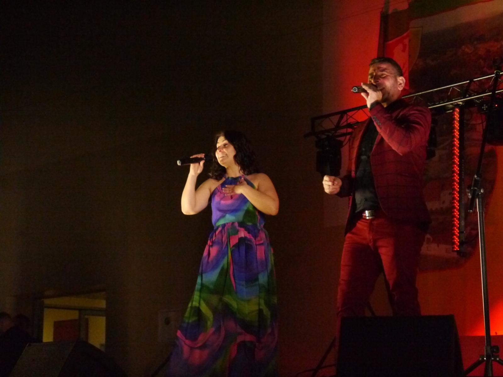 Zdjęcie w galerii na portalu naszraciborz.pl: Muzyka i solidarność dla Patryka – wyjątkowy koncert charytatywny w Nędzy wiadomości z regionu