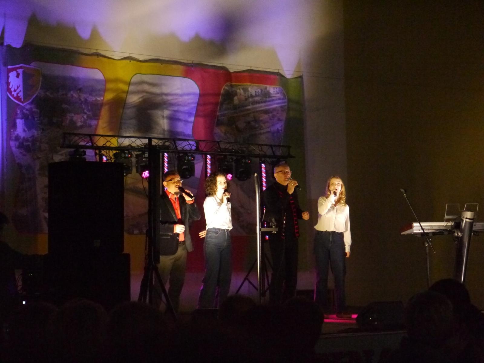 Zdjęcie w galerii na portalu naszraciborz.pl: Muzyka i solidarność dla Patryka – wyjątkowy koncert charytatywny w Nędzy wiadomości z regionu