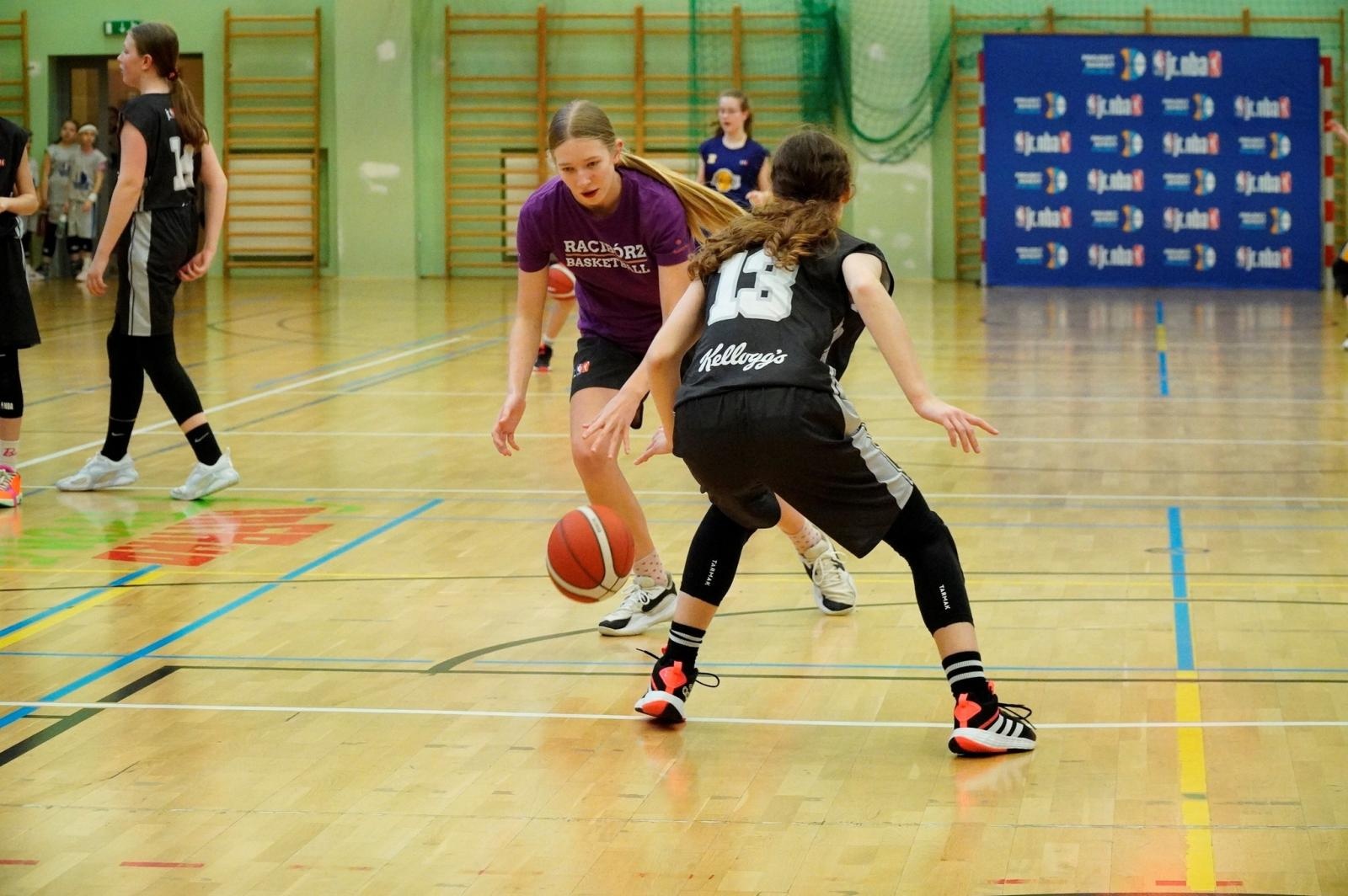 Zdjęcie w galerii na portalu naszraciborz.pl: Emocjonujący Turniej Jr. NBA Polska Girls w Arenie Rafako OSiR Racibórz wiadomości z regionu