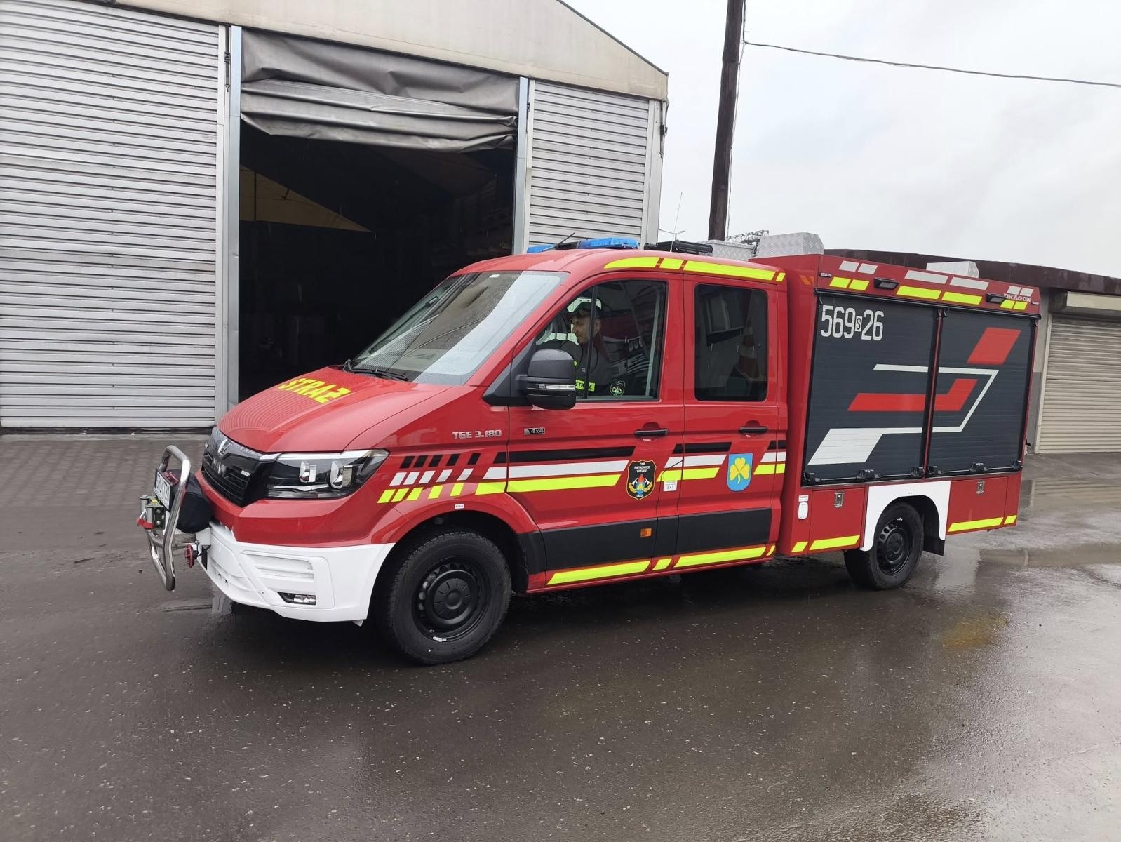 Zdjęcie w galerii na portalu naszraciborz.pl: Pożegnanie z jednorożcem. Nowy wóz dla OSP Pietrowice Wielkie  wiadomości z regionu