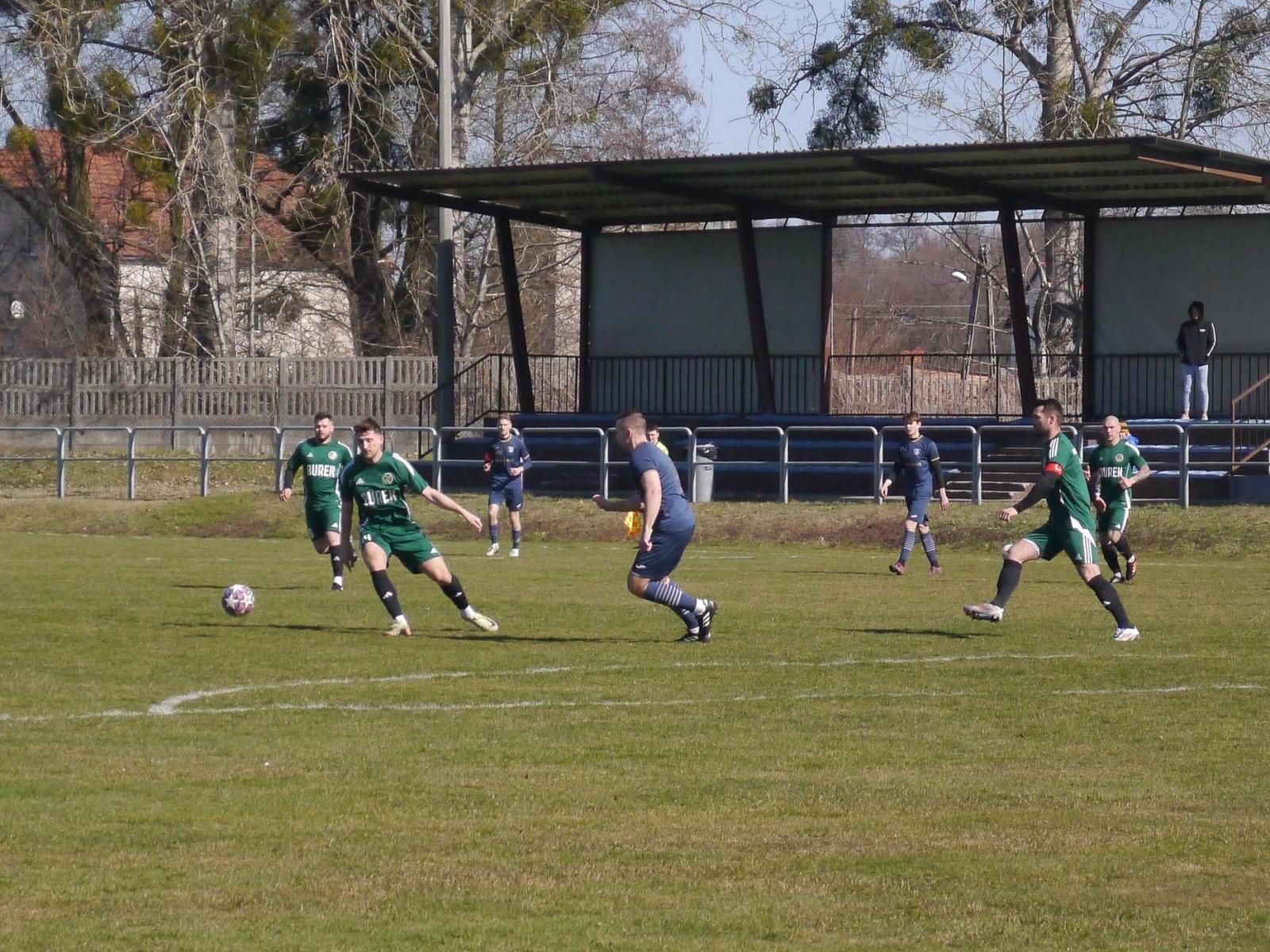 Zdjęcie w galerii na portalu naszraciborz.pl: Dobra passa Nędzy trwa. Syrynia wiosną bez punktów [FOTO] wiadomości z regionu