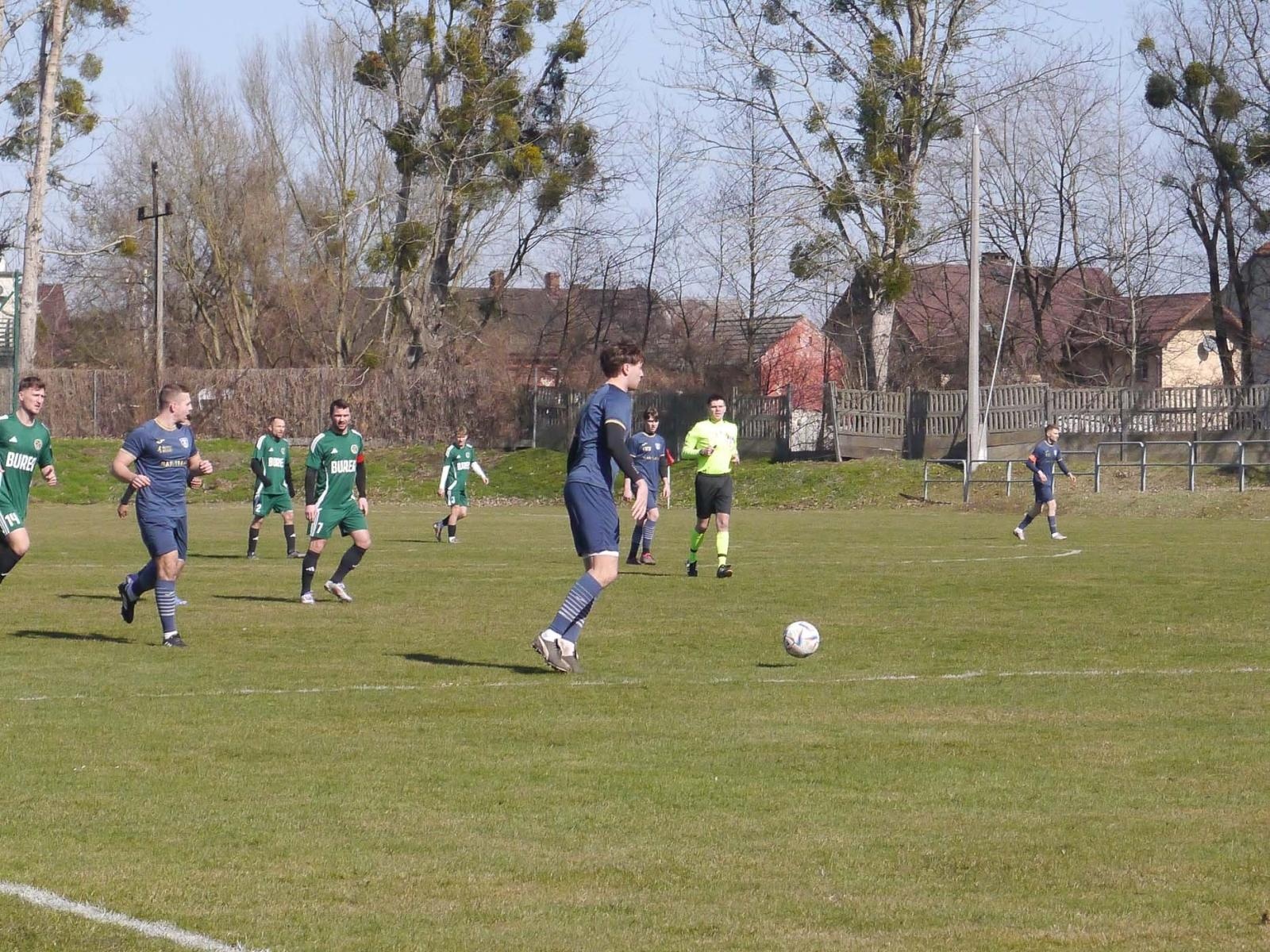 Zdjęcie w galerii na portalu naszraciborz.pl: Dobra passa Nędzy trwa. Syrynia wiosną bez punktów [FOTO] wiadomości z regionu