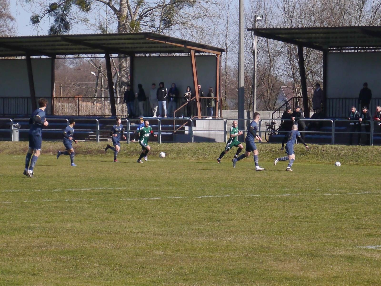 Zdjęcie w galerii na portalu naszraciborz.pl: Dobra passa Nędzy trwa. Syrynia wiosną bez punktów [FOTO] wiadomości z regionu