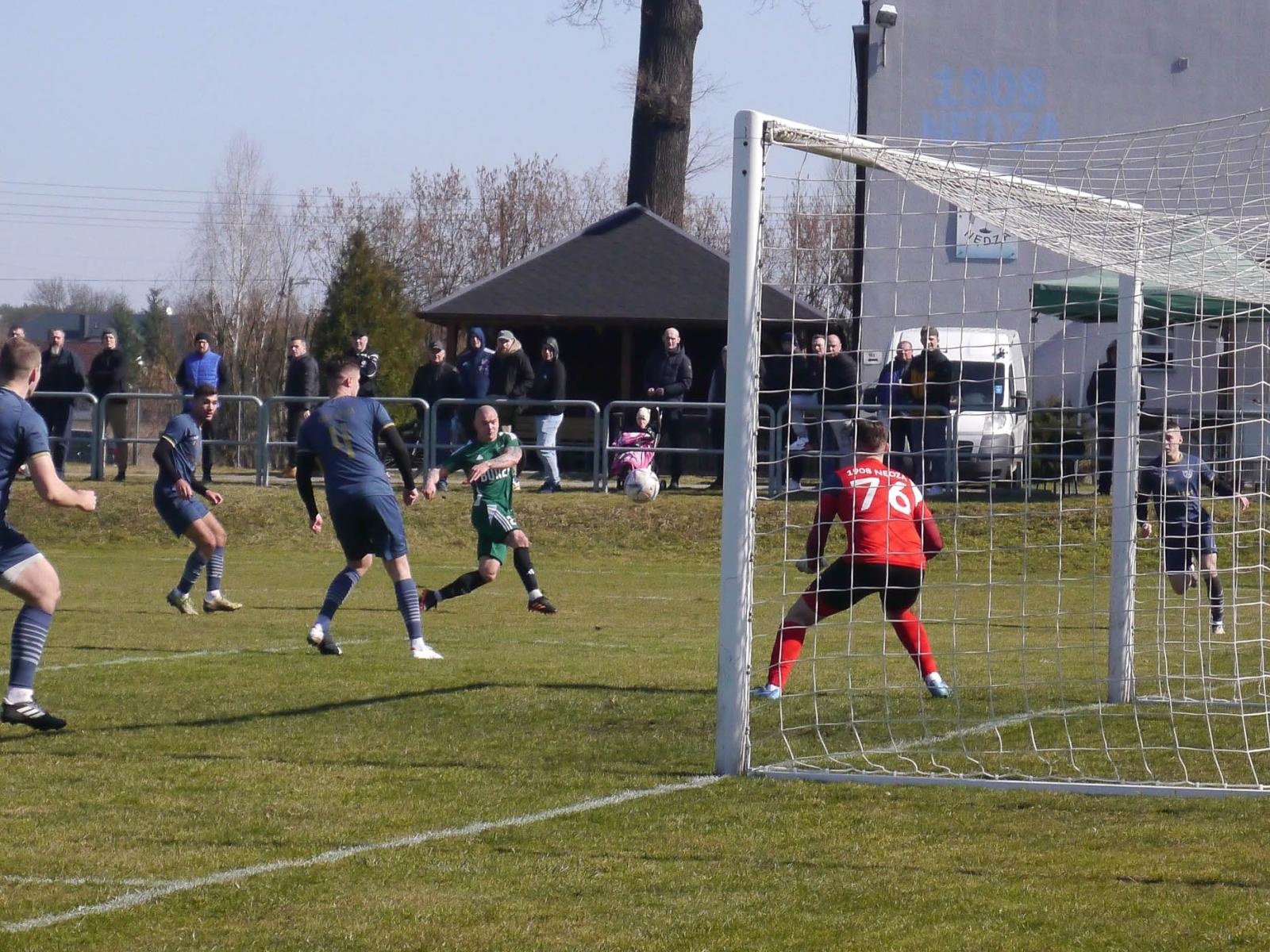 Zdjęcie w galerii na portalu naszraciborz.pl: Dobra passa Nędzy trwa. Syrynia wiosną bez punktów [FOTO] wiadomości z regionu