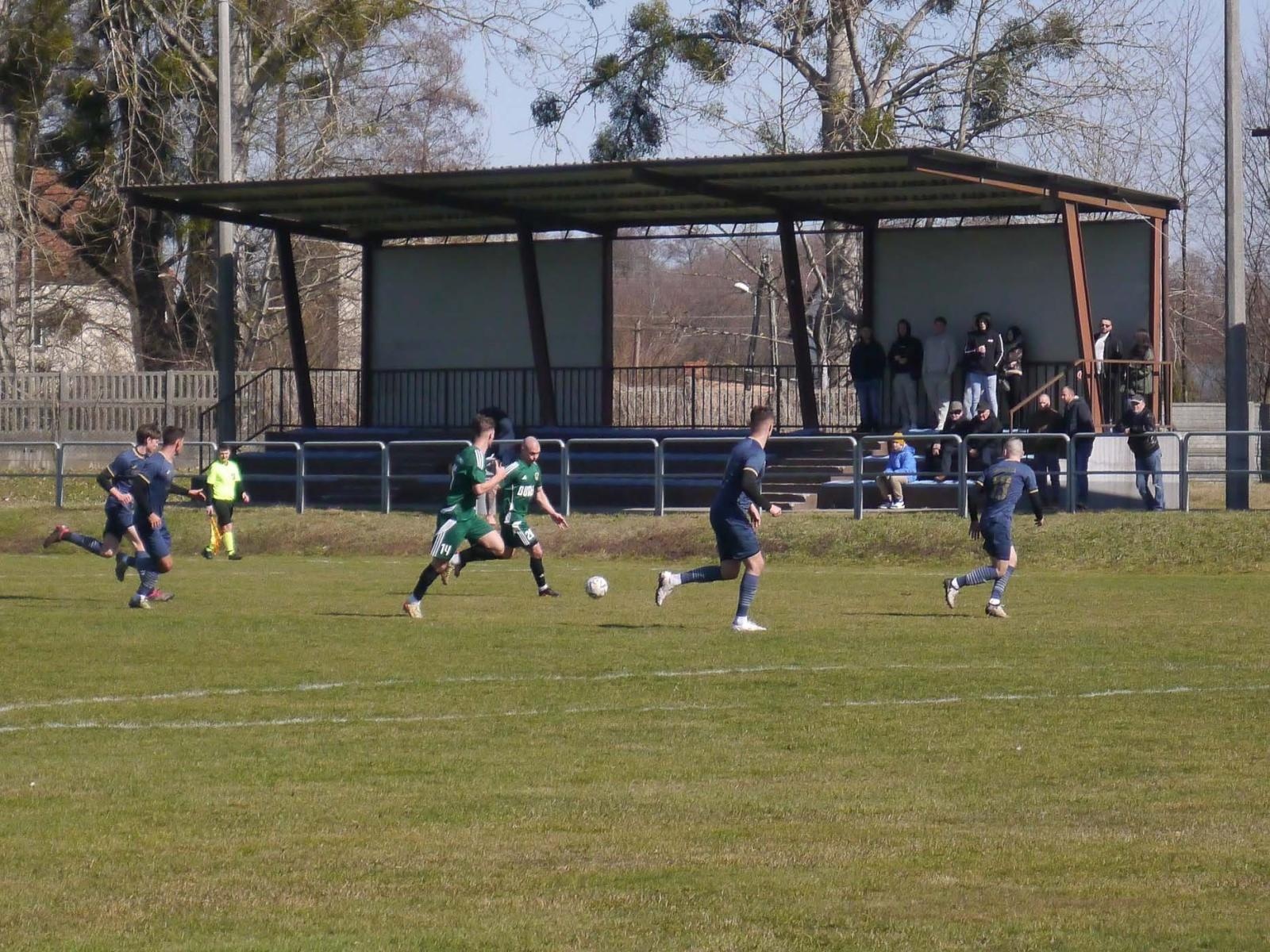 Zdjęcie w galerii na portalu naszraciborz.pl: Dobra passa Nędzy trwa. Syrynia wiosną bez punktów [FOTO] wiadomości z regionu