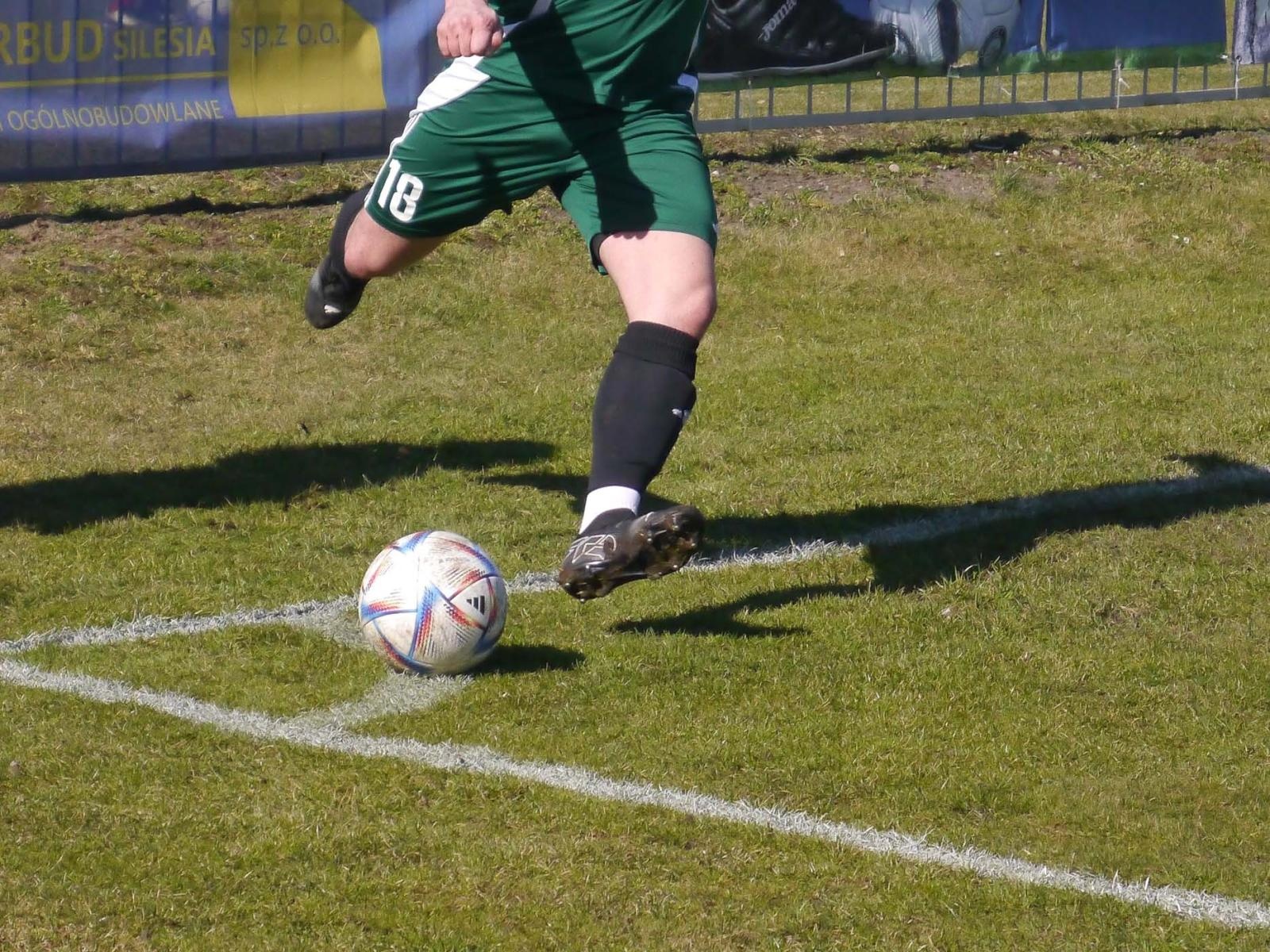 Zdjęcie w galerii na portalu naszraciborz.pl: Dobra passa Nędzy trwa. Syrynia wiosną bez punktów [FOTO] wiadomości z regionu