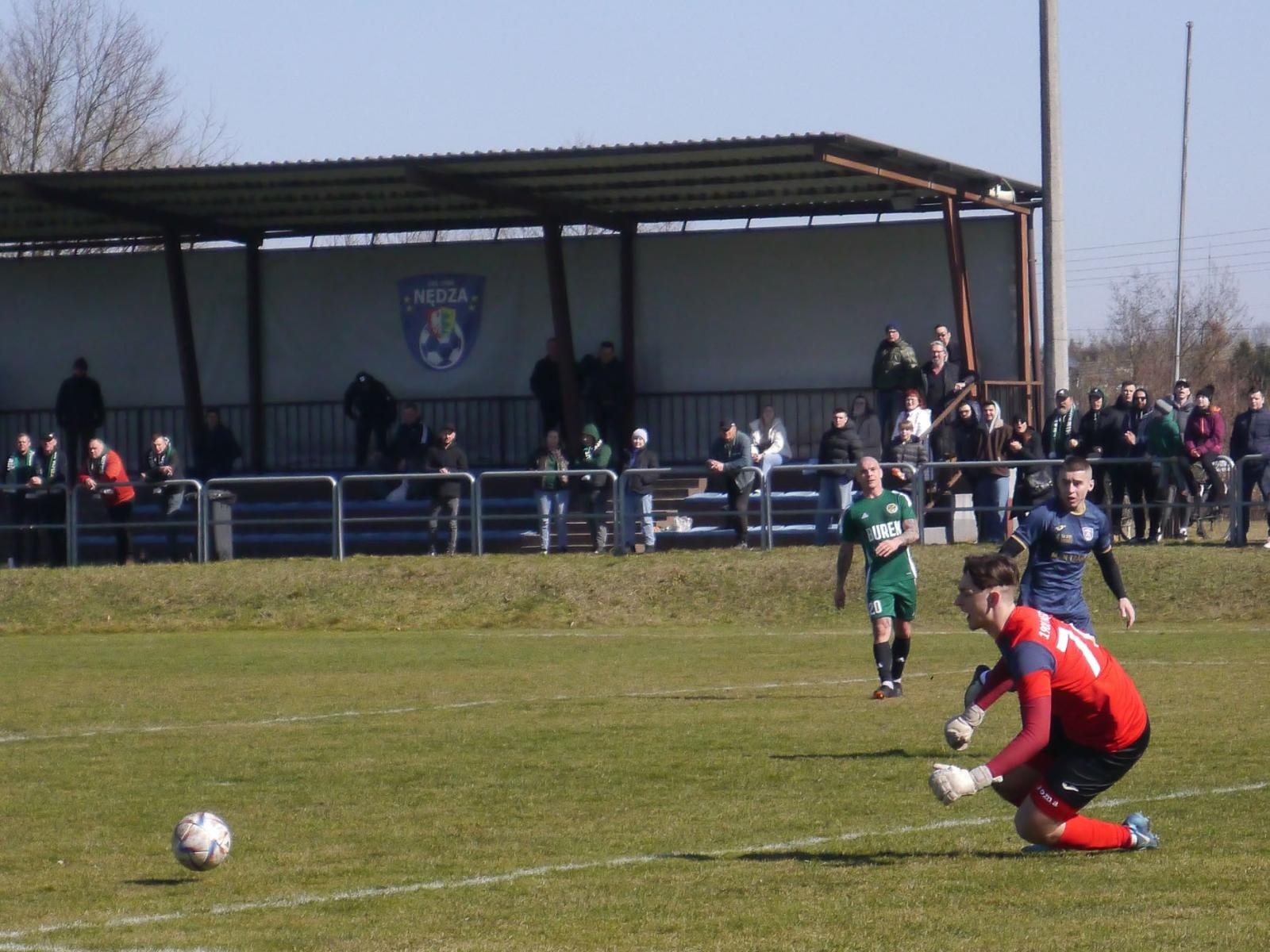 Zdjęcie w galerii na portalu naszraciborz.pl: Dobra passa Nędzy trwa. Syrynia wiosną bez punktów [FOTO] wiadomości z regionu