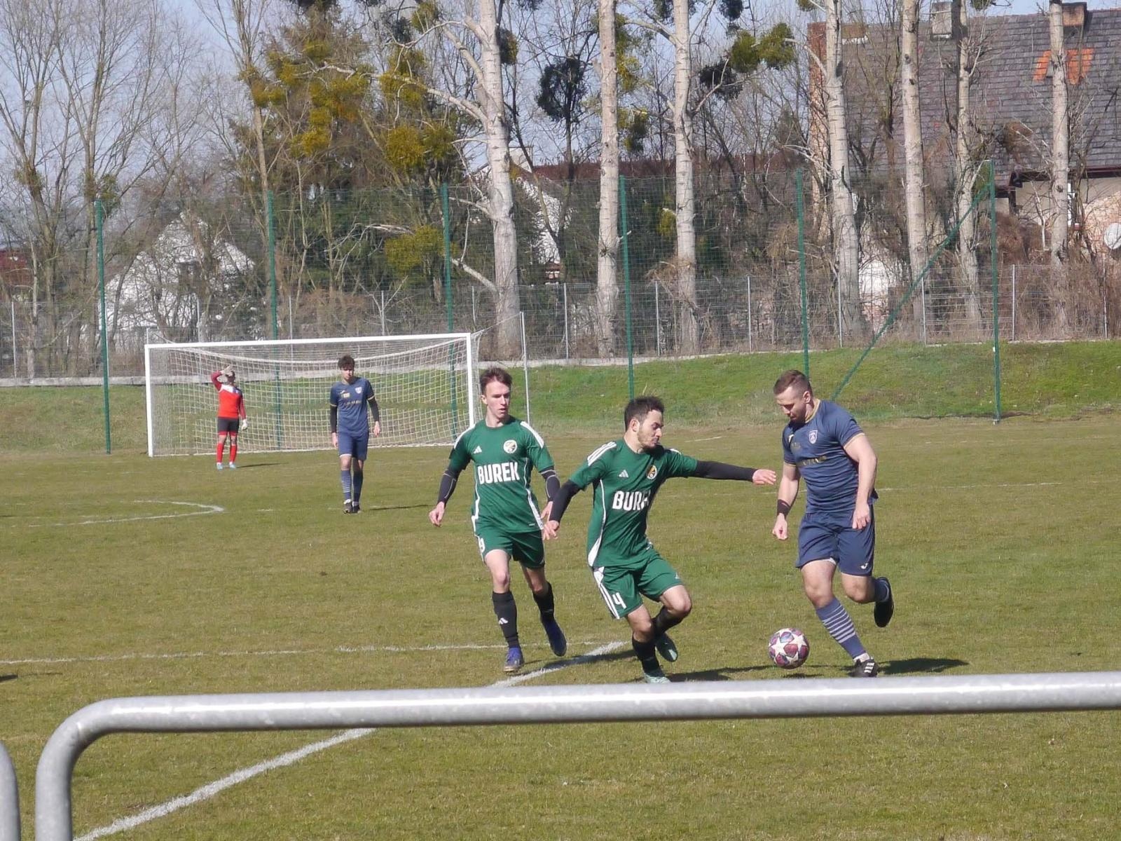 Zdjęcie w galerii na portalu naszraciborz.pl: Dobra passa Nędzy trwa. Syrynia wiosną bez punktów [FOTO] wiadomości z regionu