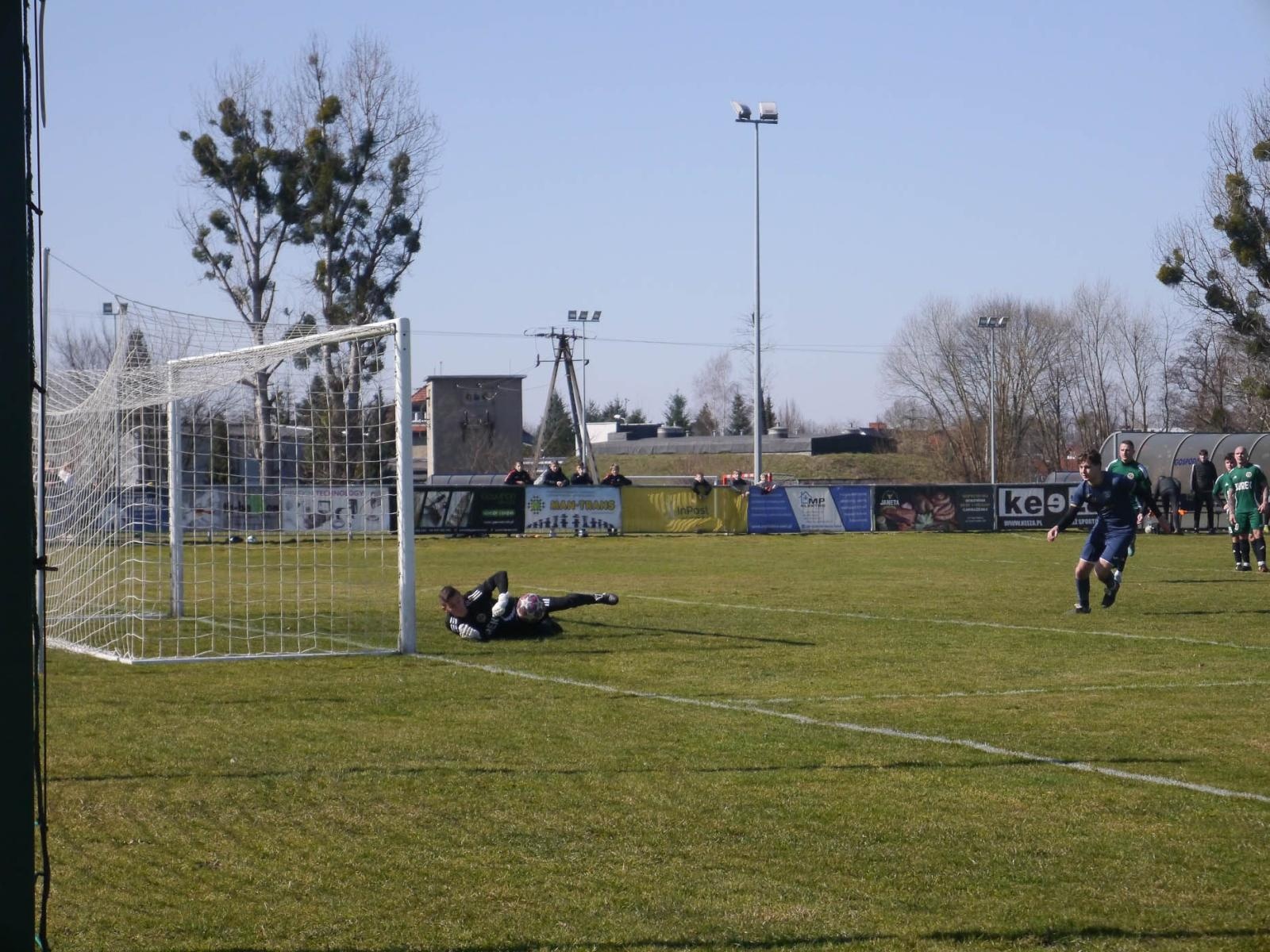 Zdjęcie w galerii na portalu naszraciborz.pl: Dobra passa Nędzy trwa. Syrynia wiosną bez punktów [FOTO] wiadomości z regionu