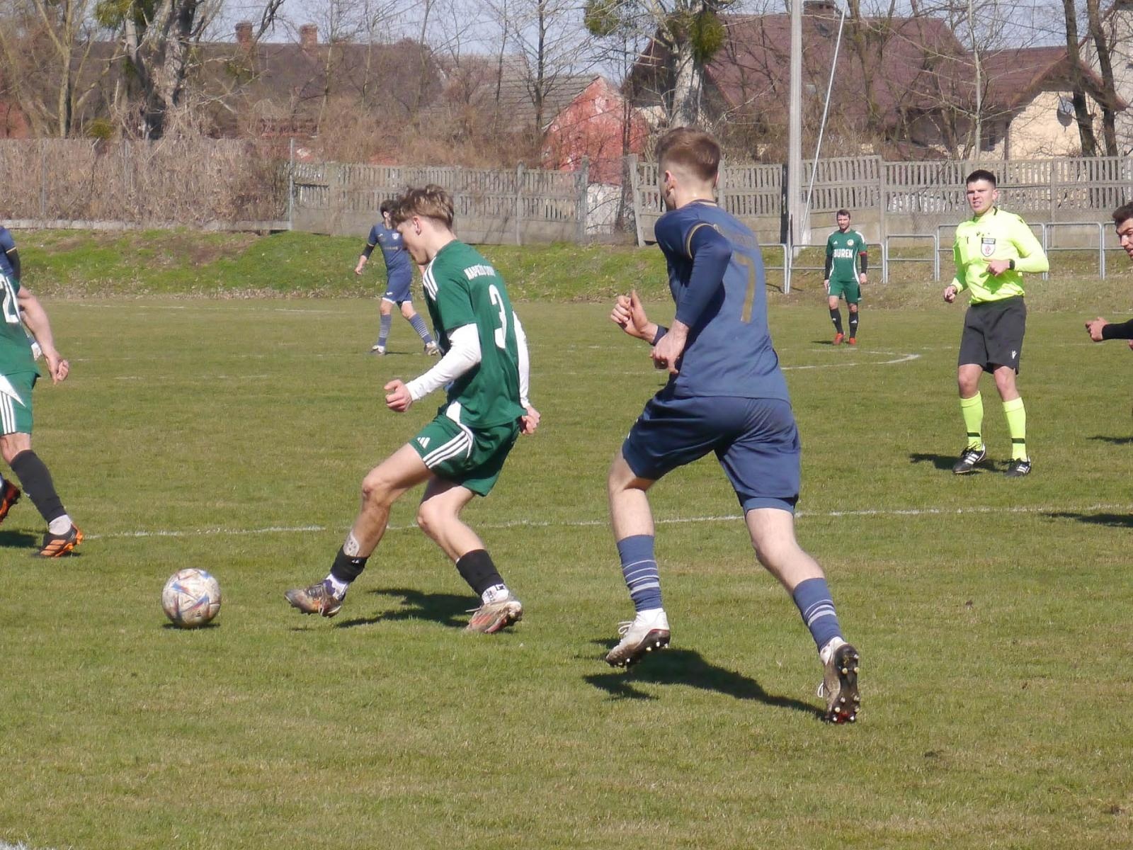 Zdjęcie w galerii na portalu naszraciborz.pl: Dobra passa Nędzy trwa. Syrynia wiosną bez punktów [FOTO] wiadomości z regionu