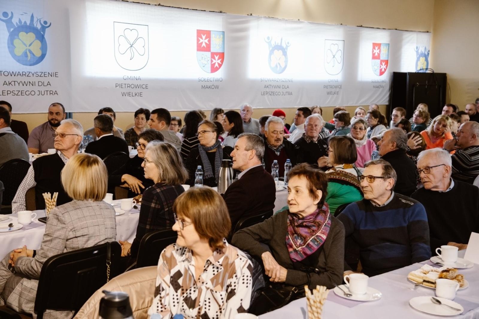 Zdjęcie w galerii na portalu naszraciborz.pl: Maków doczekał się monografii [FOTO] wiadomości z regionu