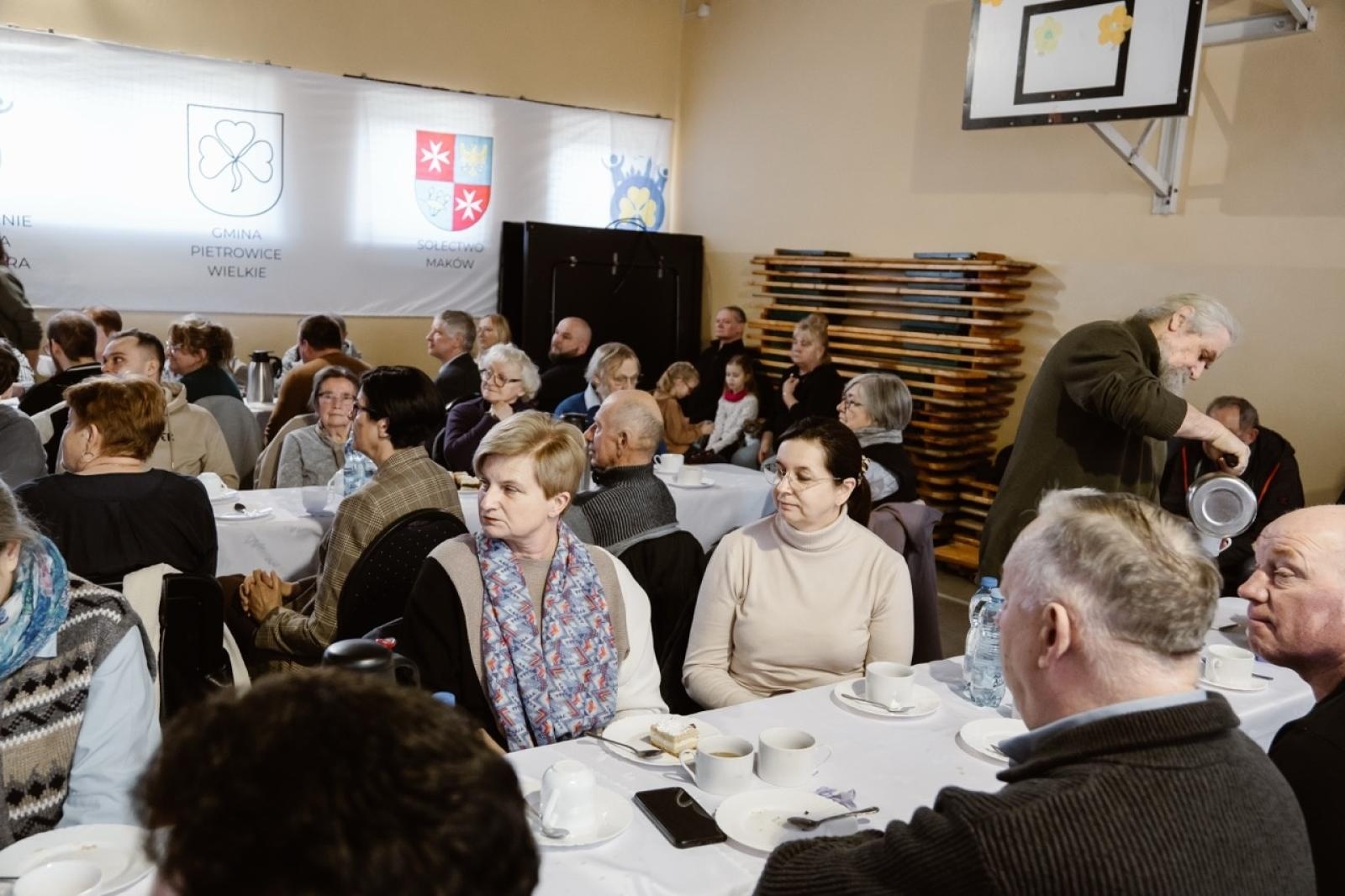 Zdjęcie w galerii na portalu naszraciborz.pl: Maków doczekał się monografii [FOTO] wiadomości z regionu