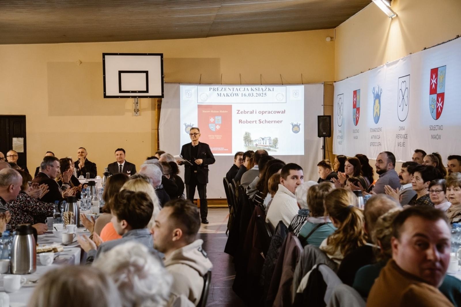 Zdjęcie w galerii na portalu naszraciborz.pl: Maków doczekał się monografii [FOTO] wiadomości z regionu