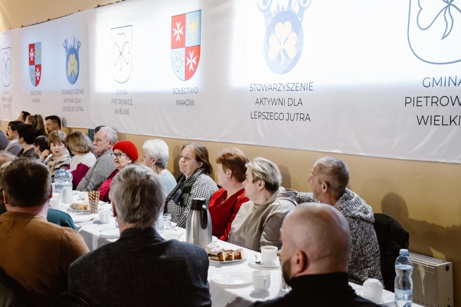 Zdjęcie w galerii na portalu naszraciborz.pl: Maków doczekał się monografii [FOTO] wiadomości z regionu