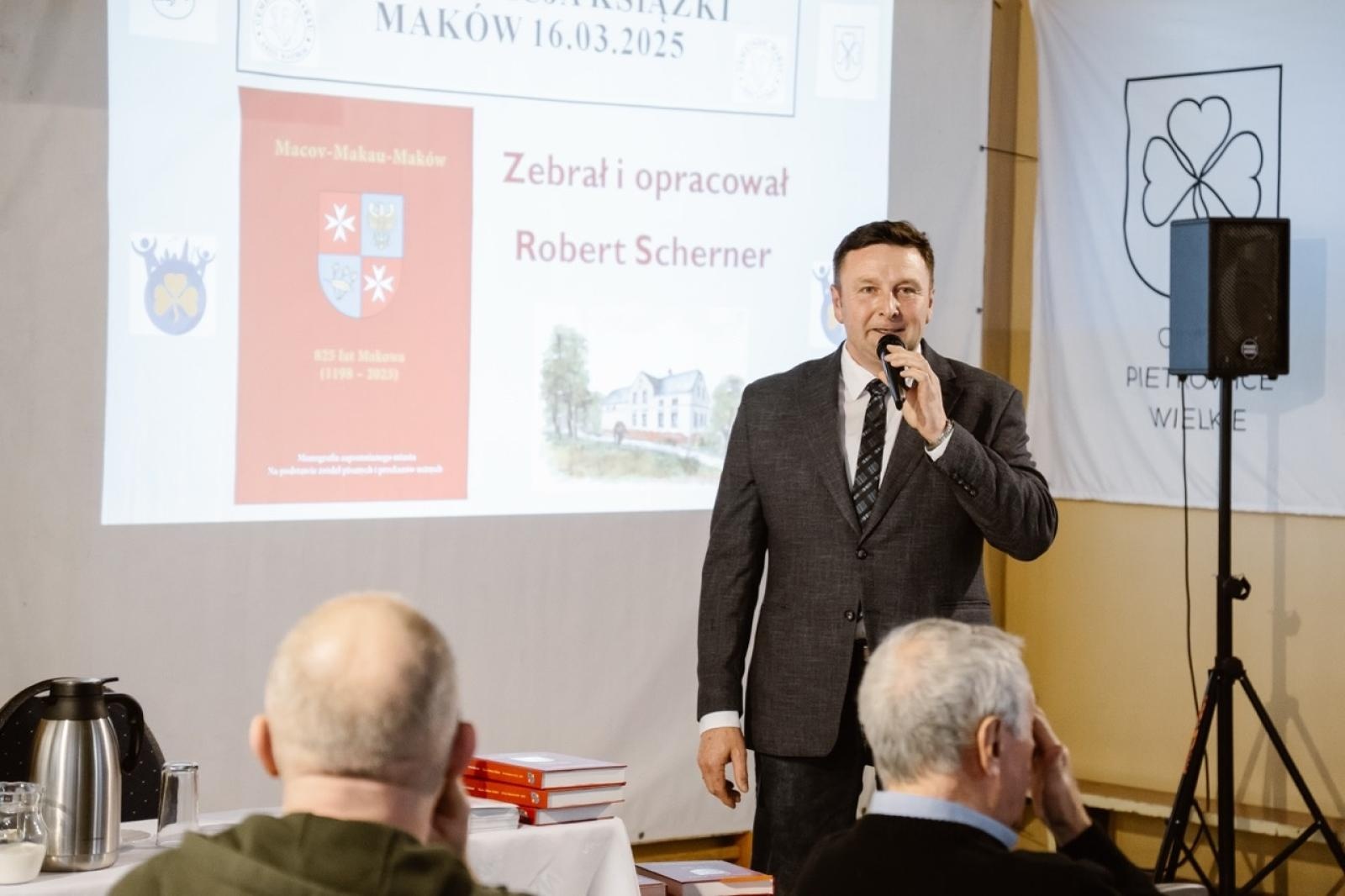 Zdjęcie w galerii na portalu naszraciborz.pl: Maków doczekał się monografii [FOTO] wiadomości z regionu