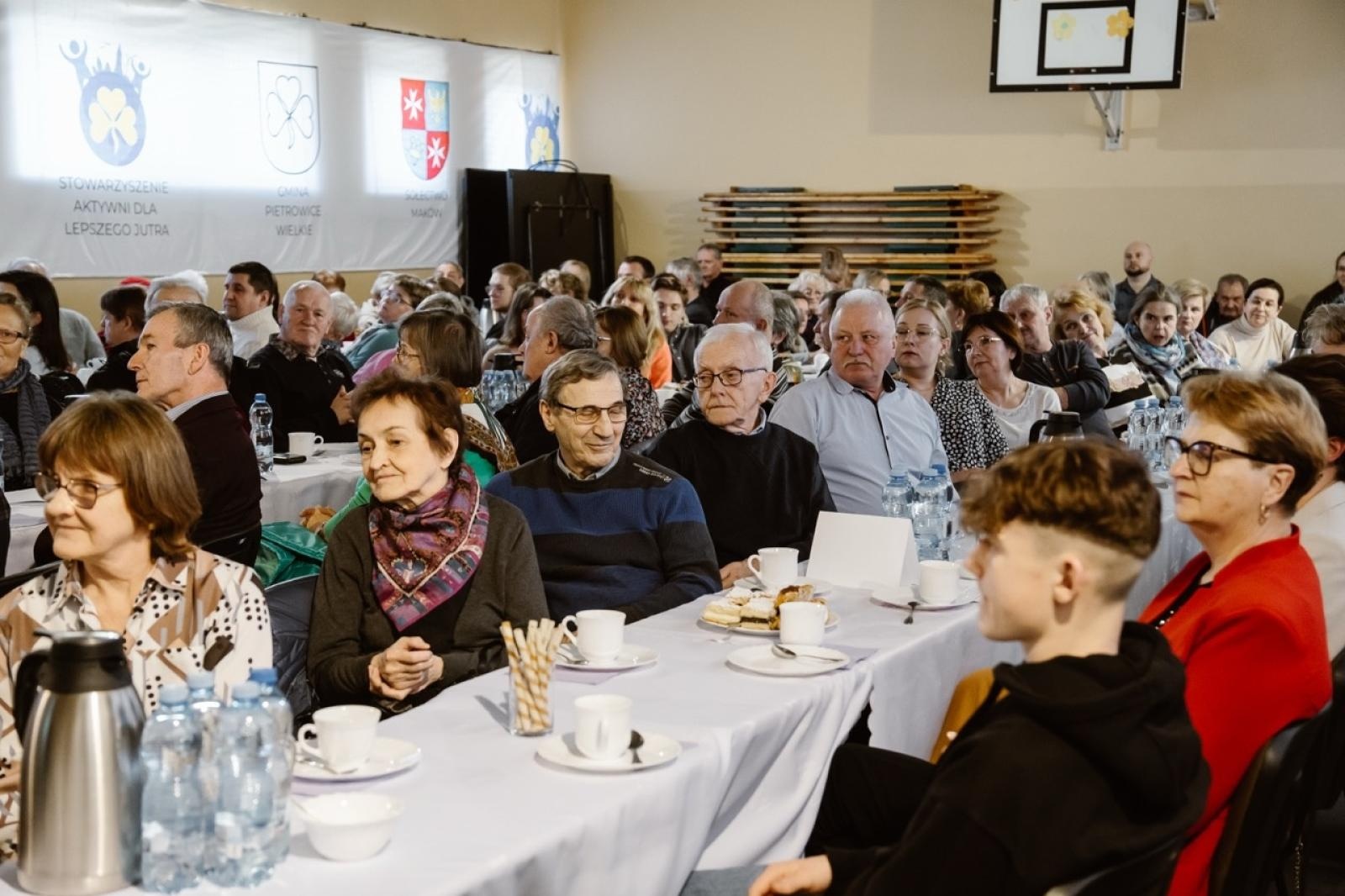 Zdjęcie w galerii na portalu naszraciborz.pl: Maków doczekał się monografii [FOTO] wiadomości z regionu