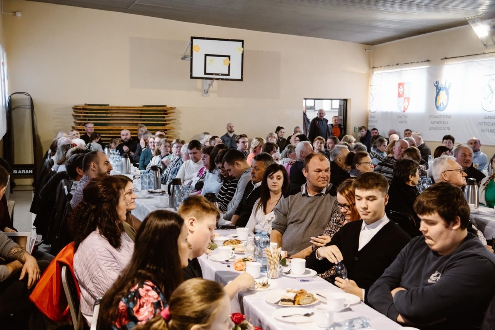 Zdjęcie w galerii na portalu naszraciborz.pl: Maków doczekał się monografii [FOTO] wiadomości z regionu