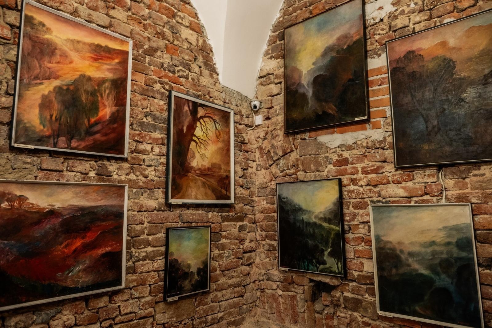 Zdjęcie w galerii na portalu naszraciborz.pl: Barwy wspomnień – retrospektywa twórczości Mariana Chmieleckiego w Rudach wiadomości z regionu