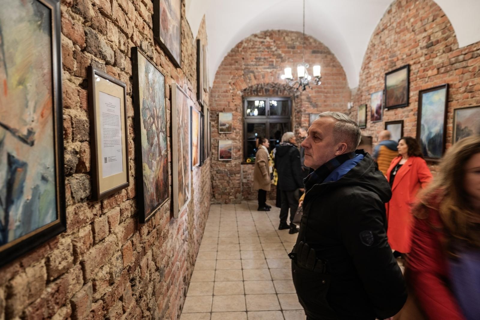 Zdjęcie w galerii na portalu naszraciborz.pl: Barwy wspomnień – retrospektywa twórczości Mariana Chmieleckiego w Rudach wiadomości z regionu