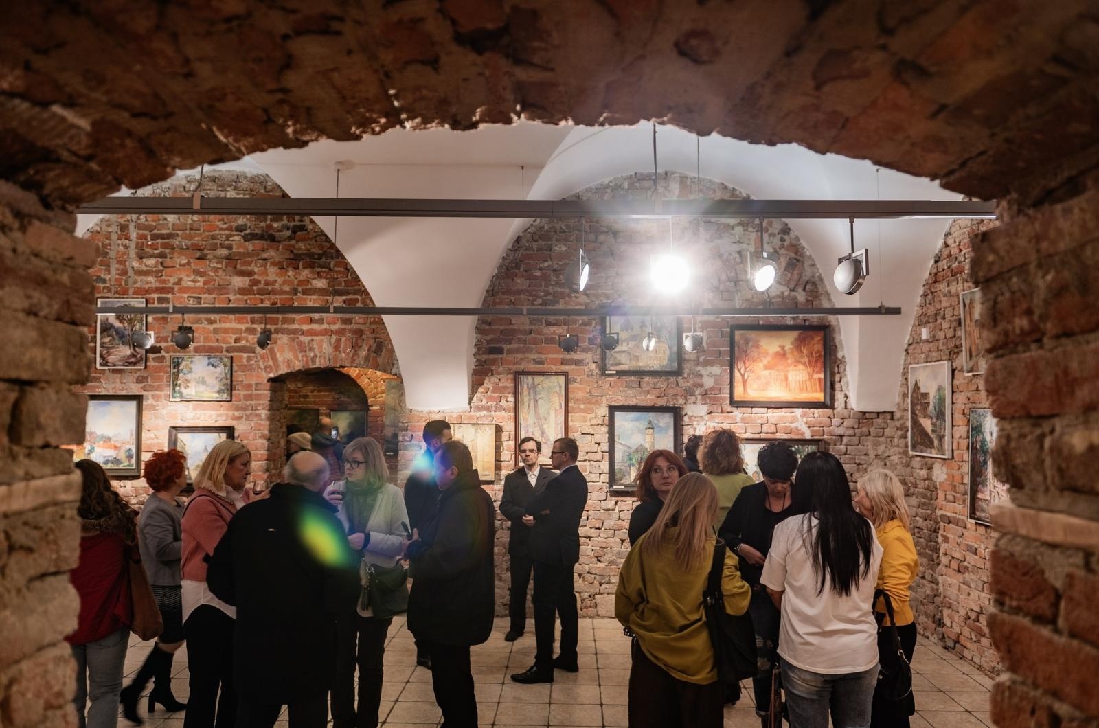 Zdjęcie w galerii na portalu naszraciborz.pl: Barwy wspomnień – retrospektywa twórczości Mariana Chmieleckiego w Rudach wiadomości z regionu