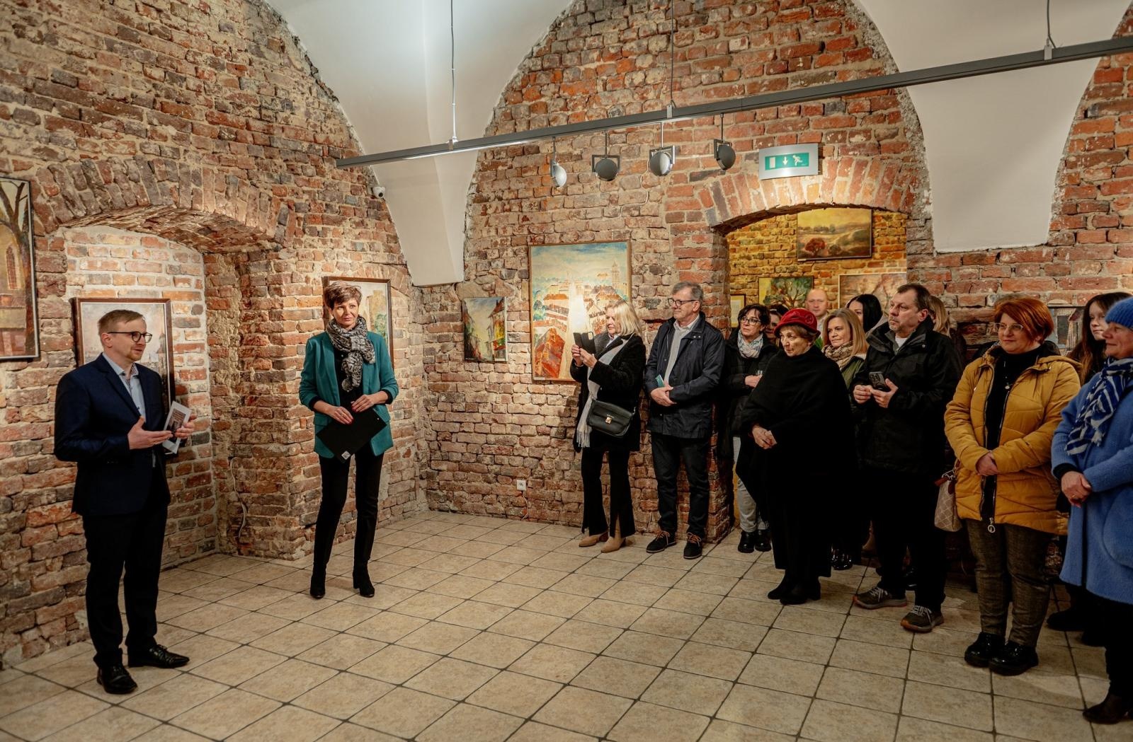 Zdjęcie w galerii na portalu naszraciborz.pl: Barwy wspomnień – retrospektywa twórczości Mariana Chmieleckiego w Rudach wiadomości z regionu