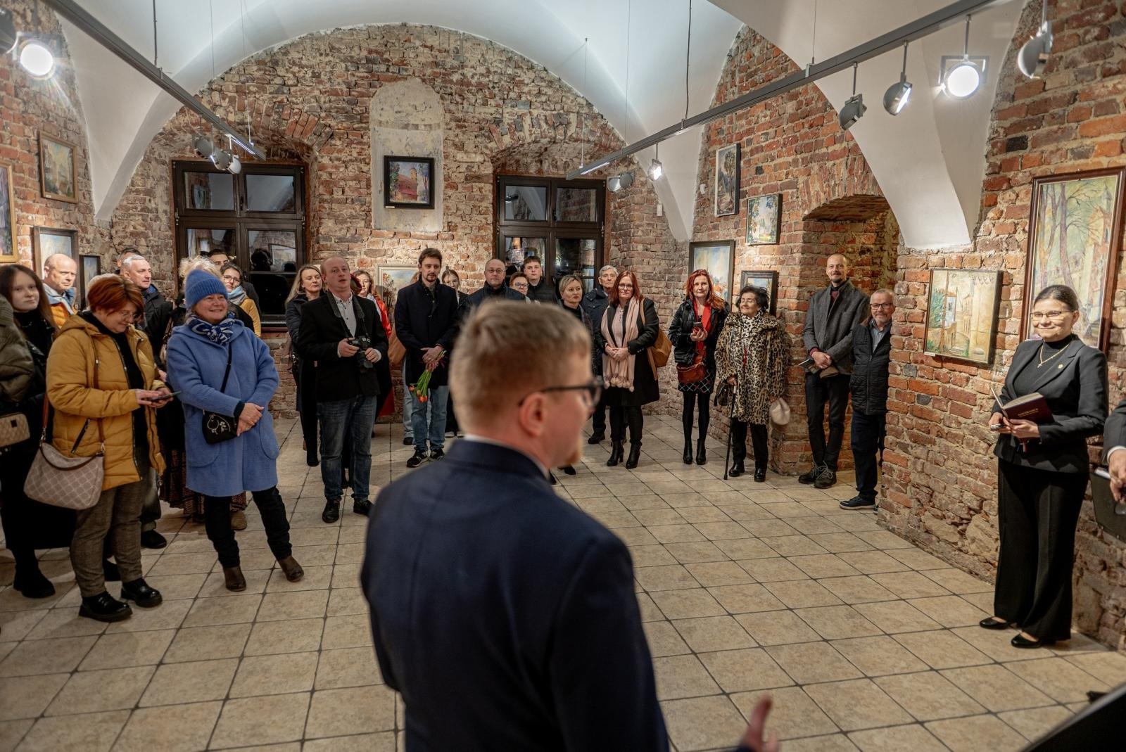 Zdjęcie w galerii na portalu naszraciborz.pl: Barwy wspomnień – retrospektywa twórczości Mariana Chmieleckiego w Rudach wiadomości z regionu