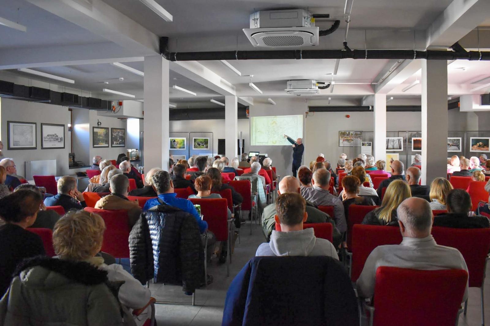 Zdjęcie w galerii na portalu naszraciborz.pl: Niedziela na Zamku Piastowskim. Coraz większa popularność spotkań historyczno-przyrodniczych wiadomości z regionu