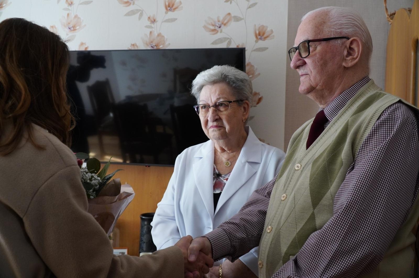 Zdjęcie w galerii na portalu naszraciborz.pl: Państwo Warkocz świętują jubileusz 60-lecia małżeństwa wiadomości z regionu