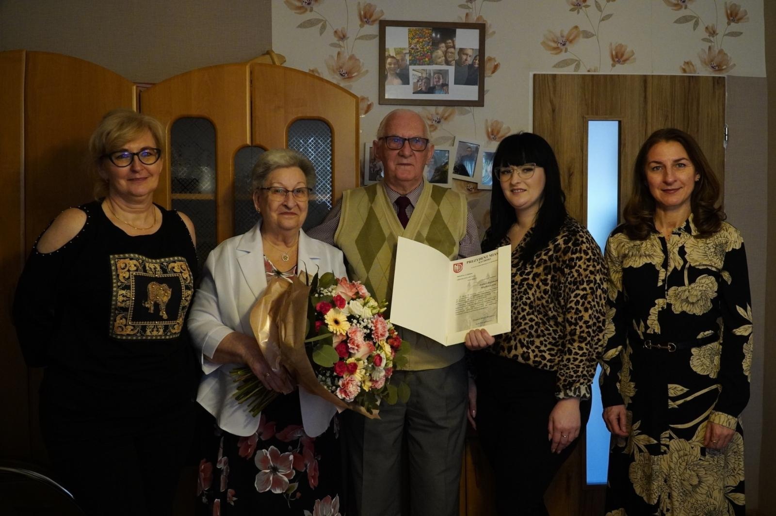 Zdjęcie w galerii na portalu naszraciborz.pl: Państwo Warkocz świętują jubileusz 60-lecia małżeństwa wiadomości z regionu