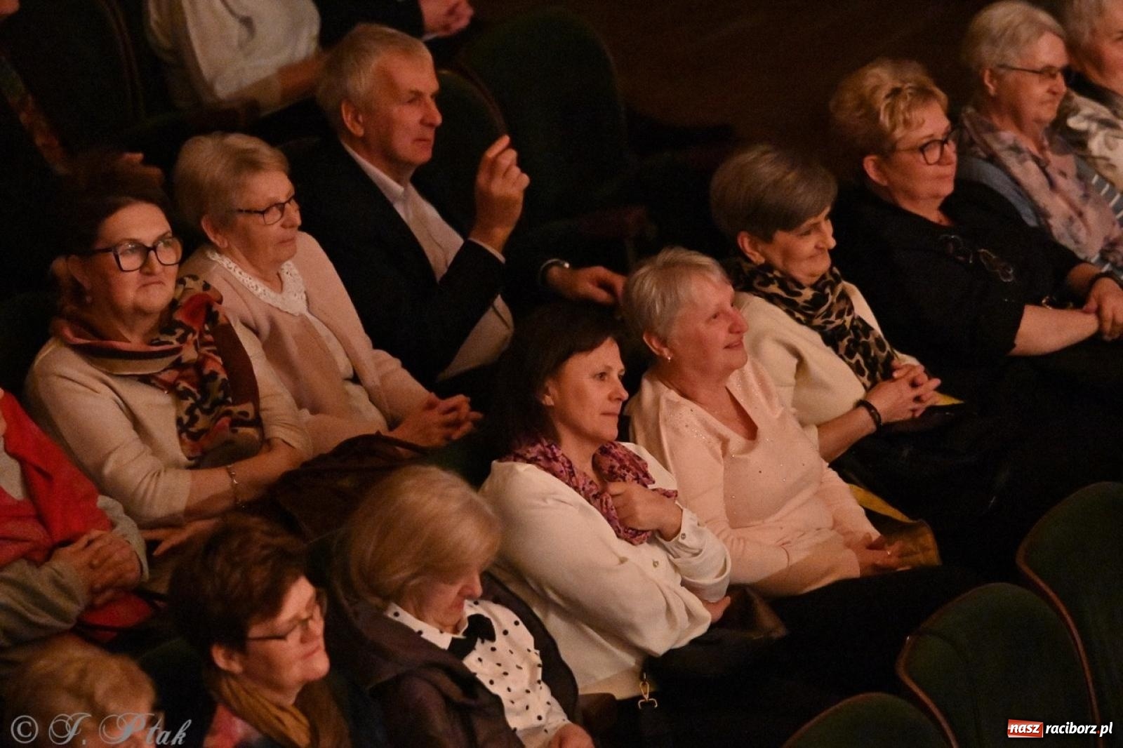 Zdjęcie w galerii na portalu naszraciborz.pl: Wielka gala wiedeńska – Johann Strauss i przyjaciele zachwyciła raciborską publiczność wiadomości z regionu