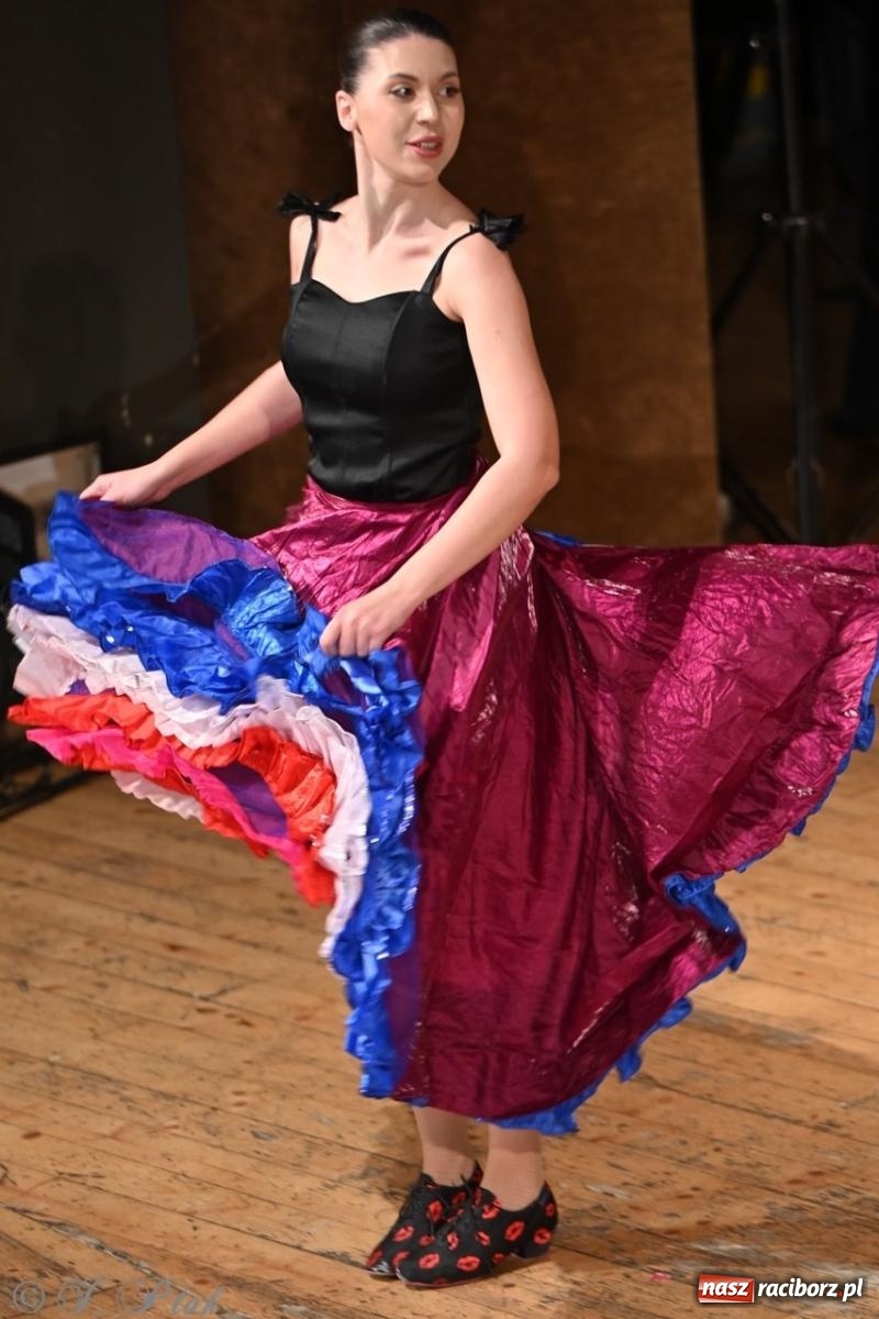 Zdjęcie w galerii na portalu naszraciborz.pl: Wielka gala wiedeńska – Johann Strauss i przyjaciele zachwyciła raciborską publiczność wiadomości z regionu