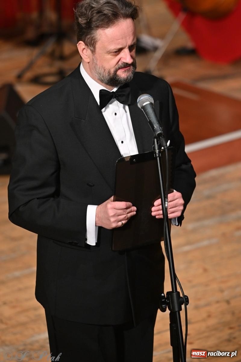 Zdjęcie w galerii na portalu naszraciborz.pl: Wielka gala wiedeńska – Johann Strauss i przyjaciele zachwyciła raciborską publiczność wiadomości z regionu