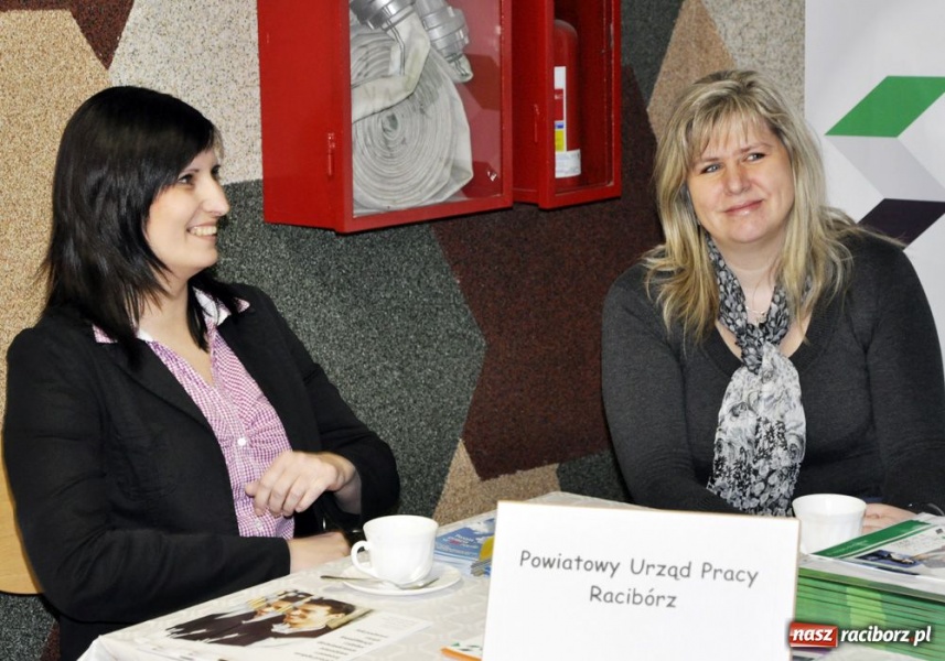 Zdjęcie w galerii na portalu naszraciborz.pl: Dajemy wędkę, łapmy rybki wiadomości z regionu