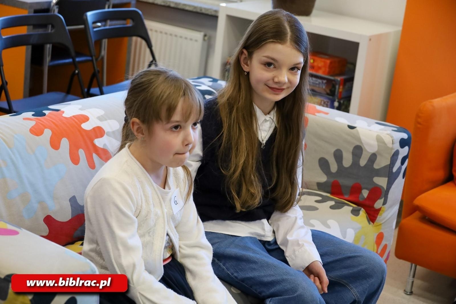 Zdjęcie w galerii na portalu naszraciborz.pl: Cukierku, ty łobuzie! W bibliotece rozstrzygnięto konkurs wiedzy dla dzieci wiadomości z regionu