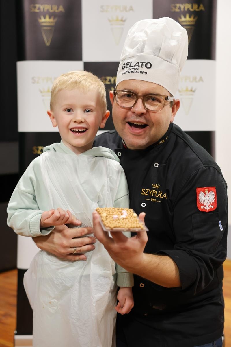 Zdjęcie w galerii na portalu naszraciborz.pl: Mali Odkrywcy i fabryka czekolady! Słodkie warsztaty w Strzesze  wiadomości z regionu