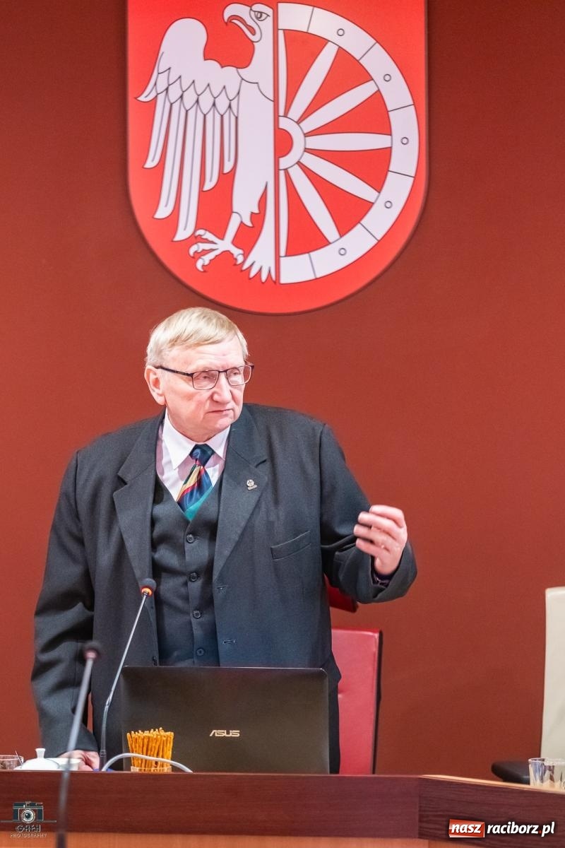 Zdjęcie w galerii na portalu naszraciborz.pl: PONE można łączyć z Czystym Powietrzem. Racibórz wspiera termomodernizację wiadomości z regionu