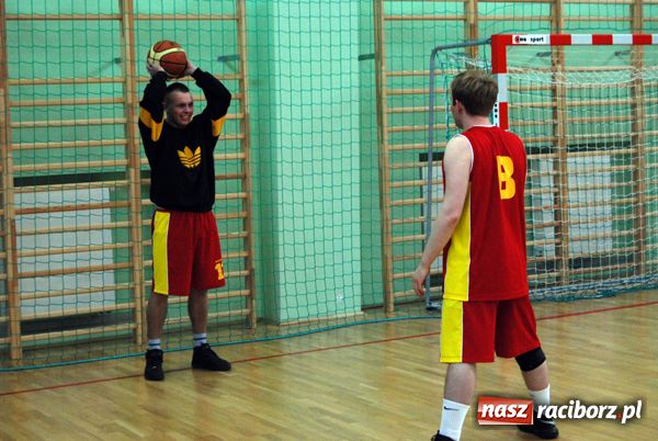 Zdjęcie w galerii na portalu naszraciborz.pl:  W finale Sneakers4U i Monsters wiadomości z regionu