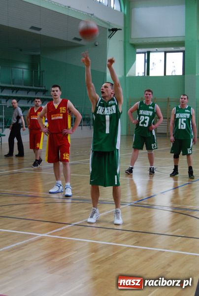 Zdjęcie w galerii na portalu naszraciborz.pl:  W finale Sneakers4U i Monsters wiadomości z regionu