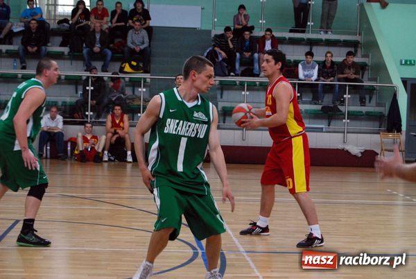 Zdjęcie w galerii na portalu naszraciborz.pl:  W finale Sneakers4U i Monsters wiadomości z regionu