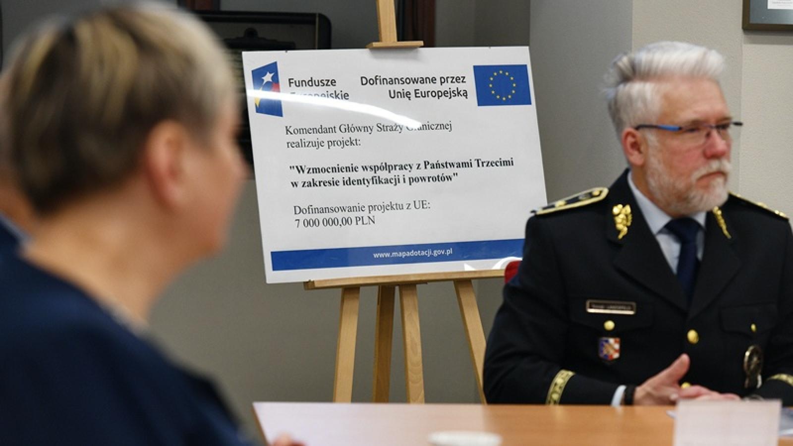 Zdjęcie w galerii na portalu naszraciborz.pl: Polsko-czeskie spotkanie pełnomocników granicznych na zamku wiadomości z regionu