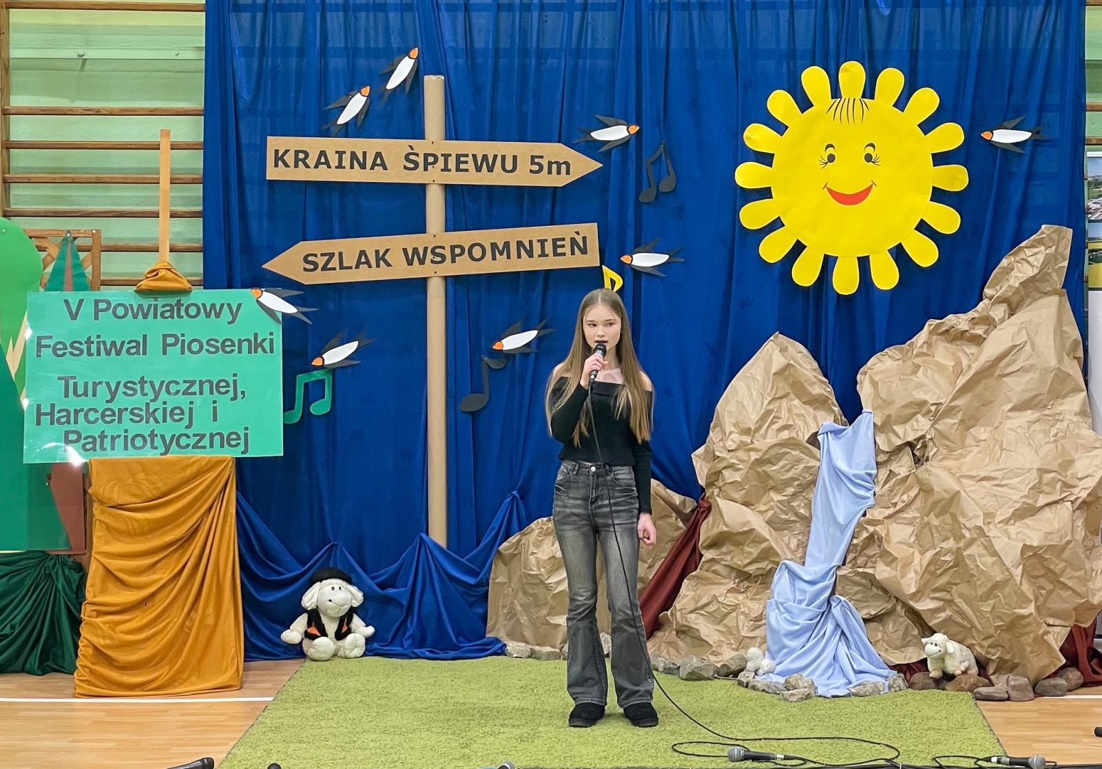 Zdjęcie w galerii na portalu naszraciborz.pl: Piosenka turystyczna, patriotyczna i harcerska zagościła w szkole w Krzanowicach [FOTO i WIDEO] wiadomości z regionu