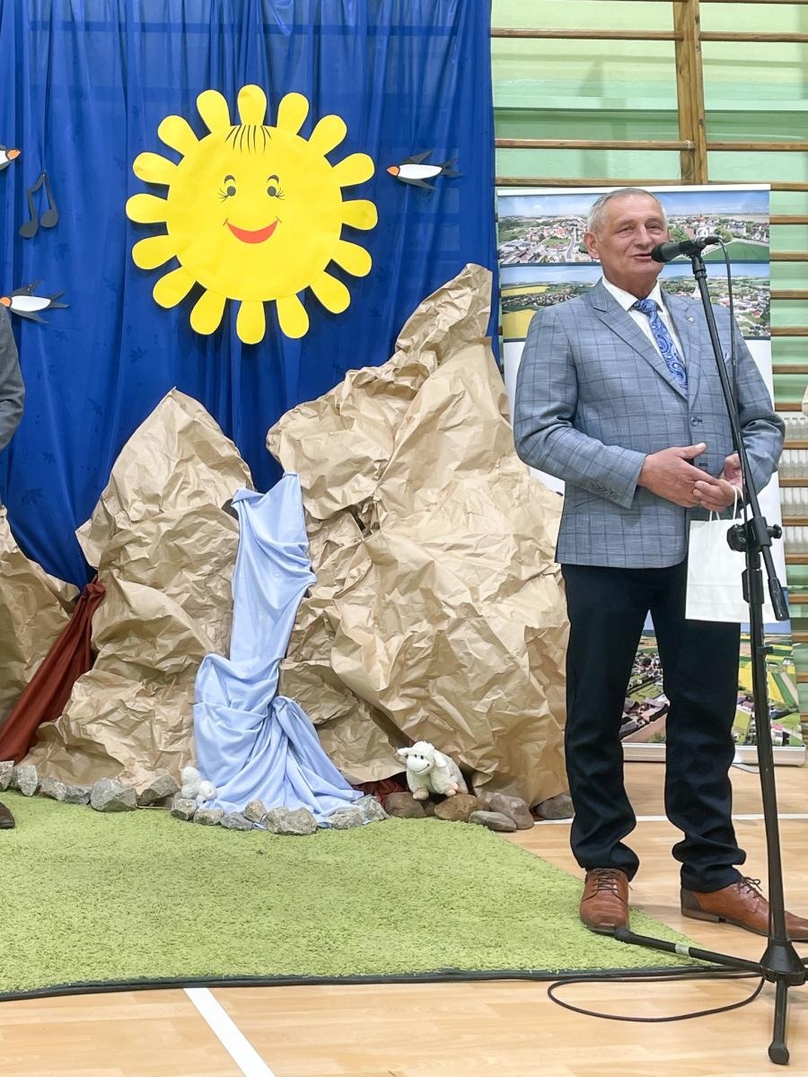Zdjęcie w galerii na portalu naszraciborz.pl: Piosenka turystyczna, patriotyczna i harcerska zagościła w szkole w Krzanowicach [FOTO i WIDEO] wiadomości z regionu