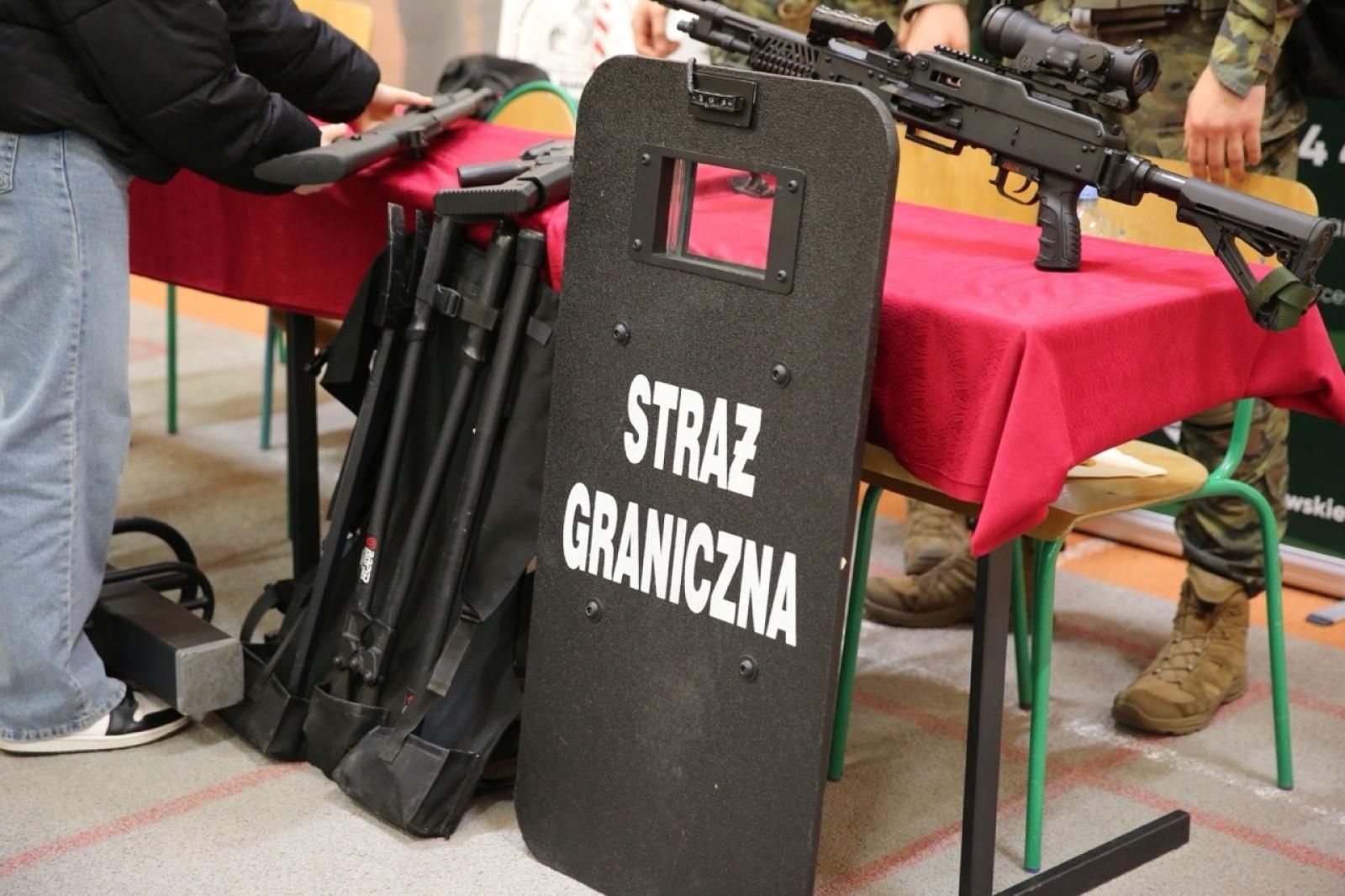 Zdjęcie w galerii na portalu naszraciborz.pl: Dzień Otwarty w ZSOMS Racibórz – Ogromne zainteresowanie ósmoklasistów wiadomości z regionu