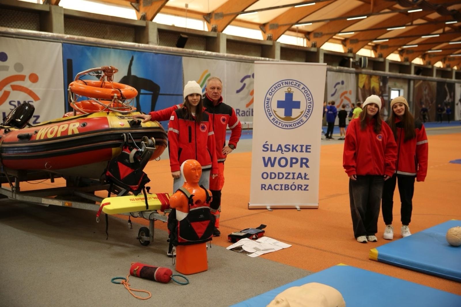 Zdjęcie w galerii na portalu naszraciborz.pl: Dzień Otwarty w ZSOMS Racibórz – Ogromne zainteresowanie ósmoklasistów wiadomości z regionu