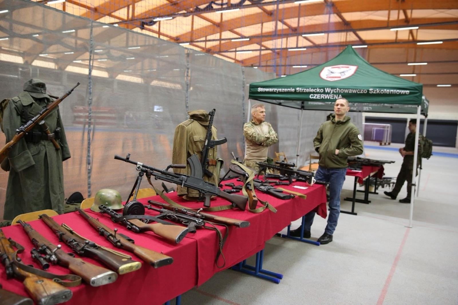 Zdjęcie w galerii na portalu naszraciborz.pl: Dzień Otwarty w ZSOMS Racibórz – Ogromne zainteresowanie ósmoklasistów wiadomości z regionu