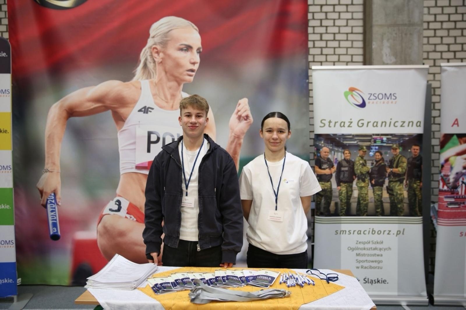 Zdjęcie w galerii na portalu naszraciborz.pl: Dzień Otwarty w ZSOMS Racibórz – Ogromne zainteresowanie ósmoklasistów wiadomości z regionu