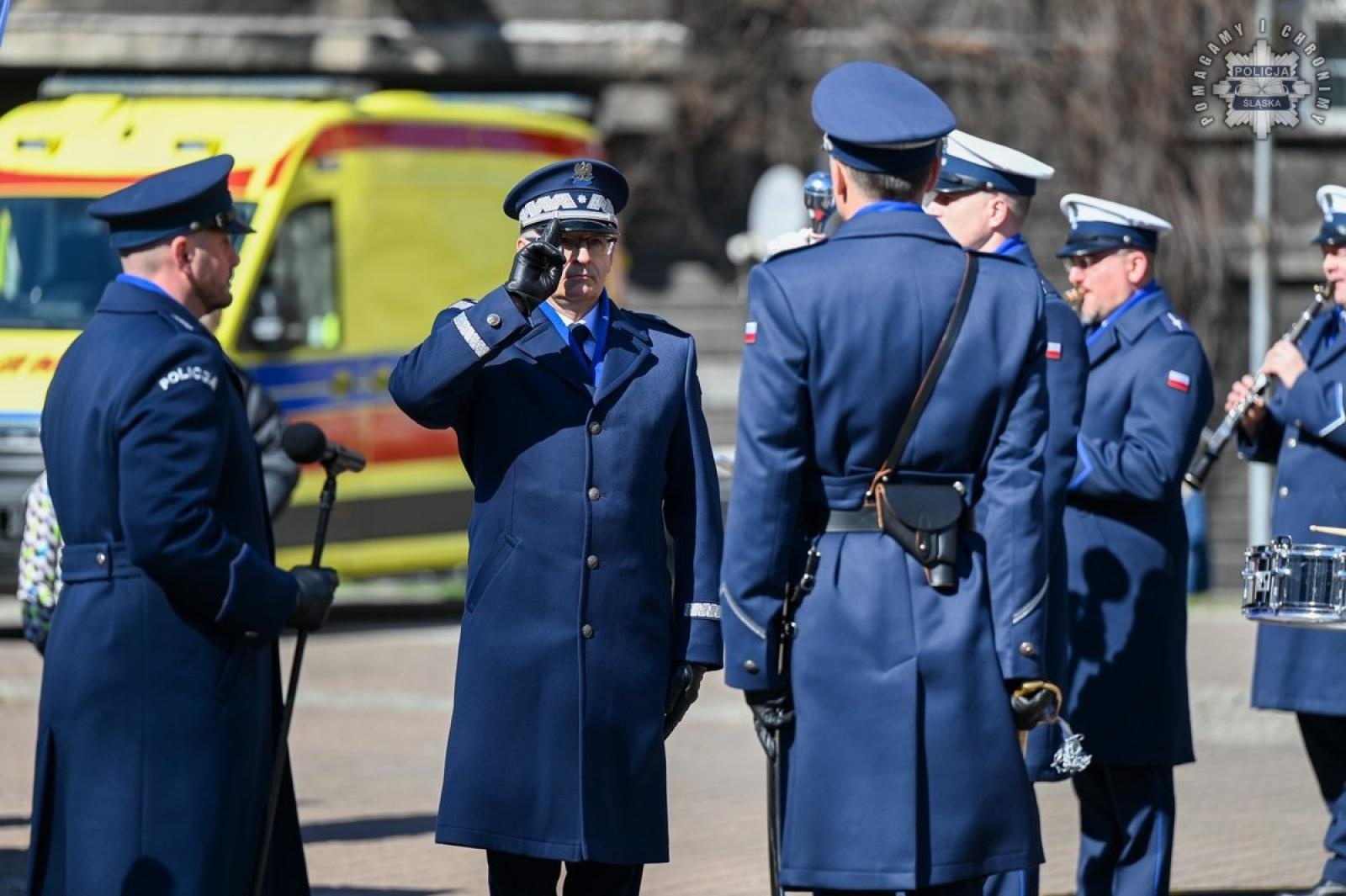 Zdjęcie w galerii na portalu naszraciborz.pl: Nowi policjanci złożyli rotę ślubowania  wiadomości z regionu