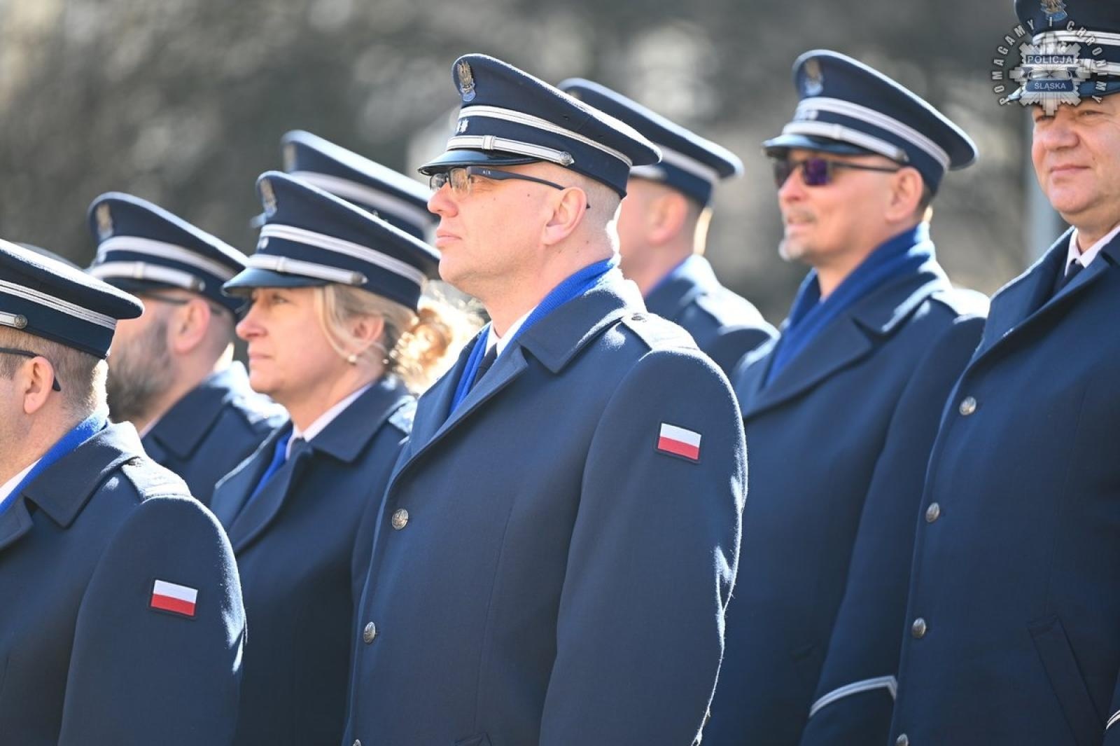 Zdjęcie w galerii na portalu naszraciborz.pl: Nowi policjanci złożyli rotę ślubowania  wiadomości z regionu