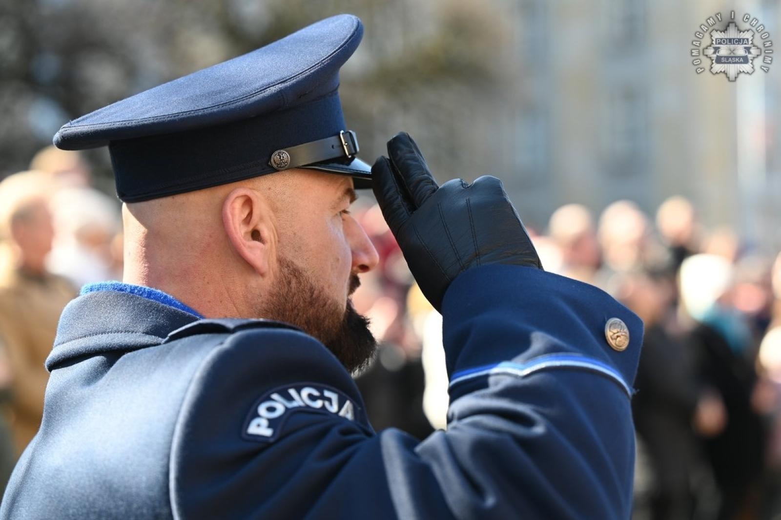 Zdjęcie w galerii na portalu naszraciborz.pl: Nowi policjanci złożyli rotę ślubowania  wiadomości z regionu