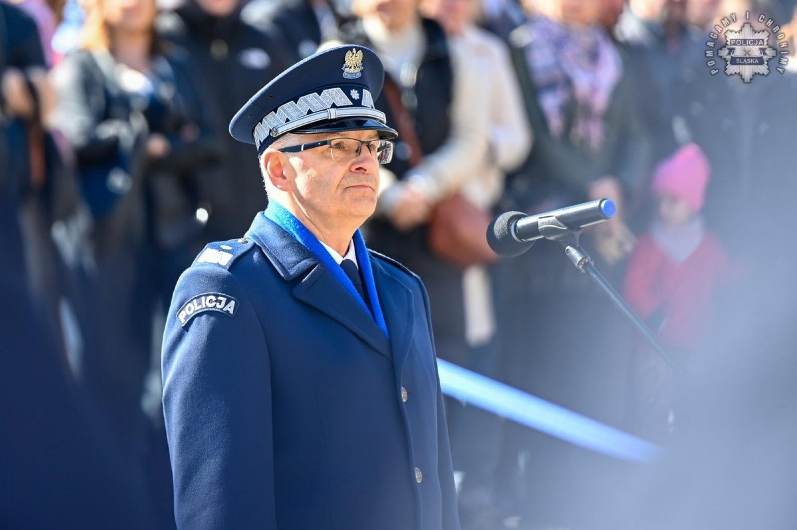 Zdjęcie w galerii na portalu naszraciborz.pl: Nowi policjanci złożyli rotę ślubowania  wiadomości z regionu